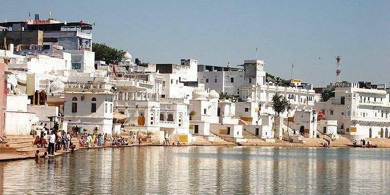 Hotel in pushkar rajasthan near lake